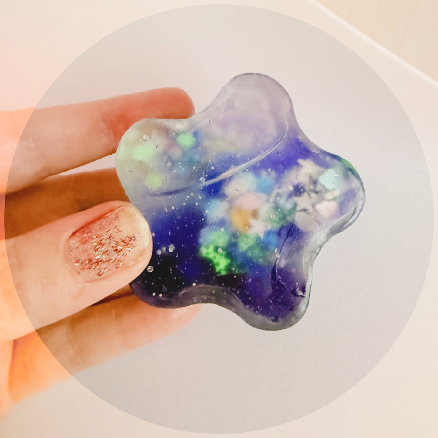 Lava Floating Charms Glow In Dark Tool