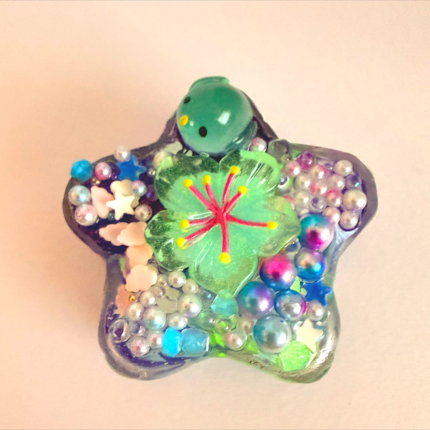 Lava Floating Charms Glow In Dark Tool